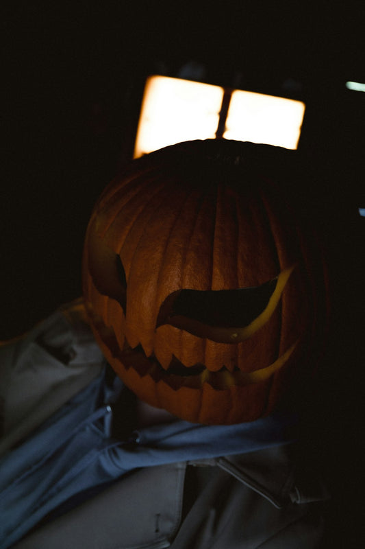 Citrouille Halloween sculptée jack-o-lantern - guide porte-clés expressifs 2026 Sivalc